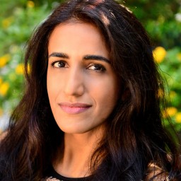 Ayesha Khanna