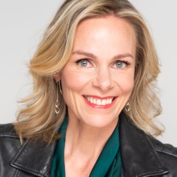 Anu Bradford