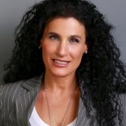 Annette Yashpon